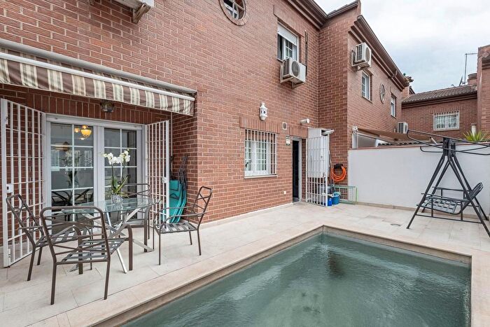 Casas en venta y pisos alquiler - 1