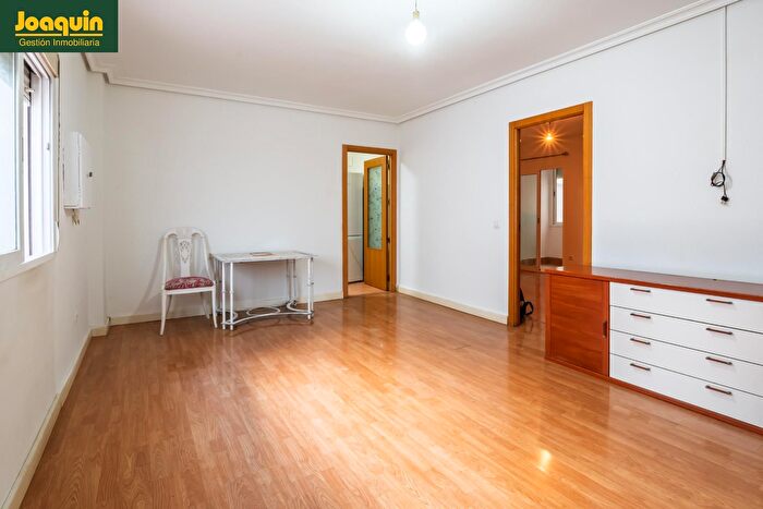 Piso en venta en Centro, Casco Histórico Ribera San Basilio de 3 habitaciones