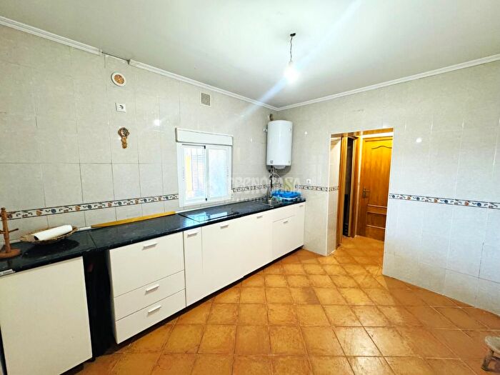 Casas en venta y pisos alquiler - 2
