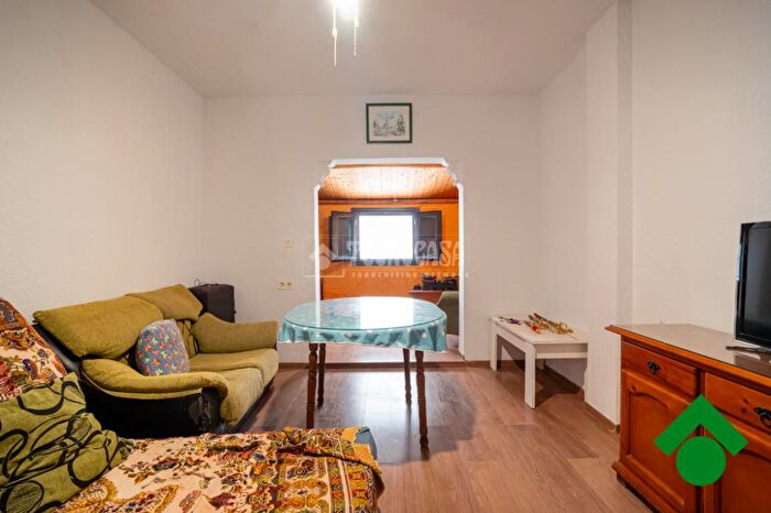 Casas en venta y pisos alquiler - 3