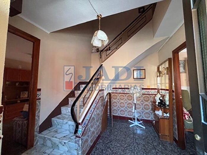 Casas en venta y pisos alquiler - 2