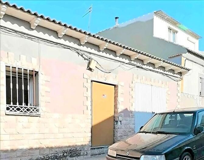Casas en venta y pisos alquiler - 1