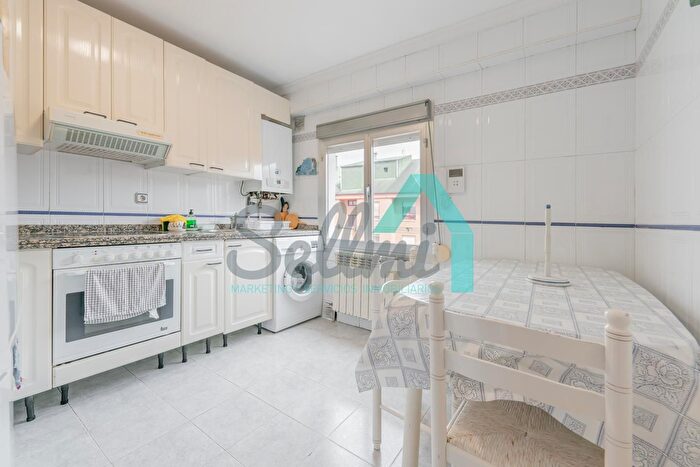 Casas en venta y pisos alquiler - 2