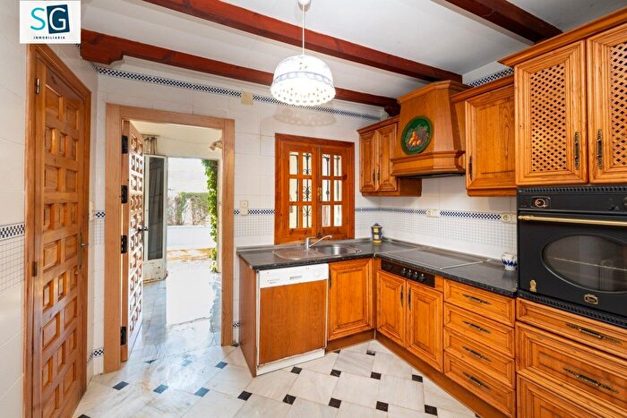 Casas en venta y pisos alquiler - 2