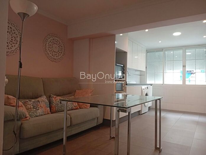 Casas en venta y pisos alquiler - 1