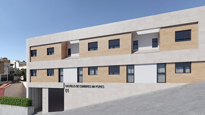Casas en venta y pisos alquiler - 3