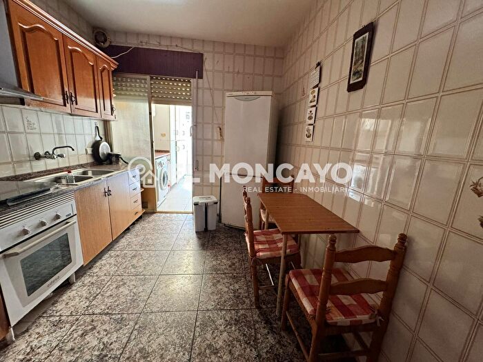 Casas en venta y pisos alquiler - 2