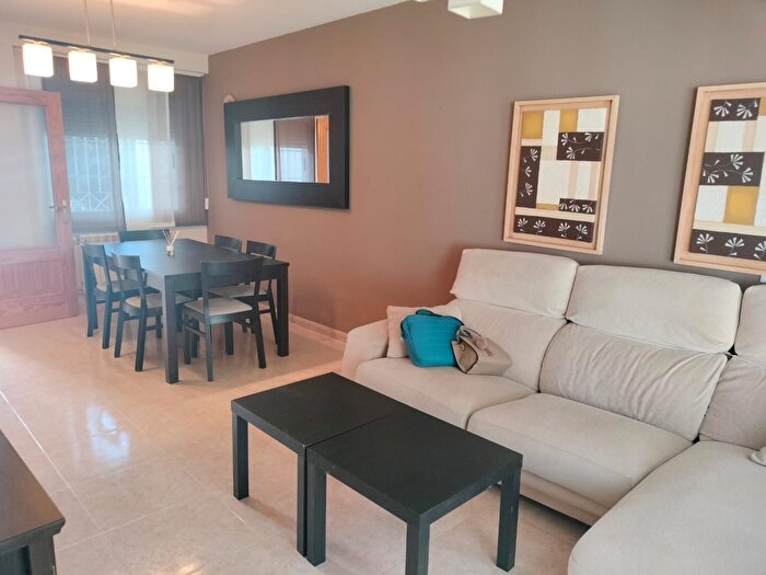 Casas en venta y pisos alquiler - 2