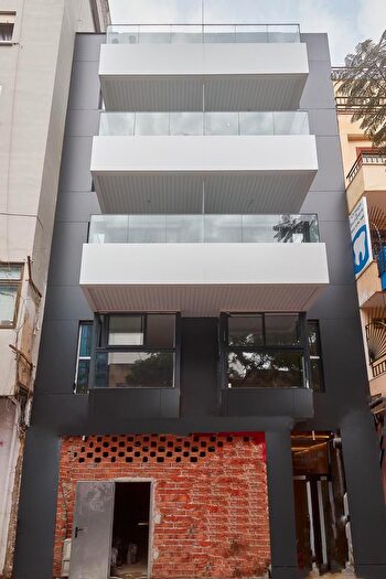 Casas en venta y pisos alquiler - 3