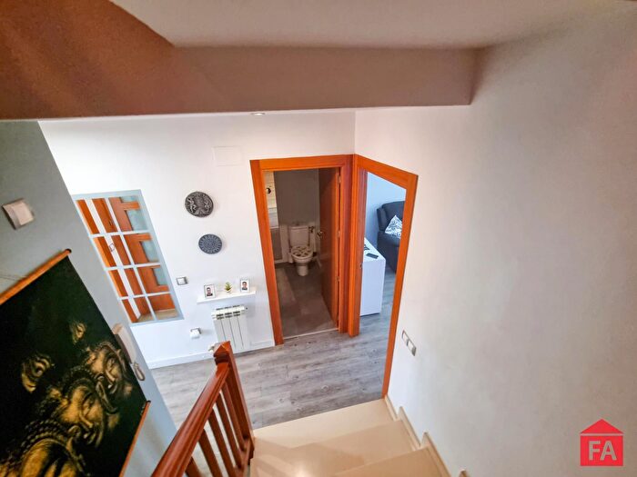 Casas en venta y pisos alquiler - 2