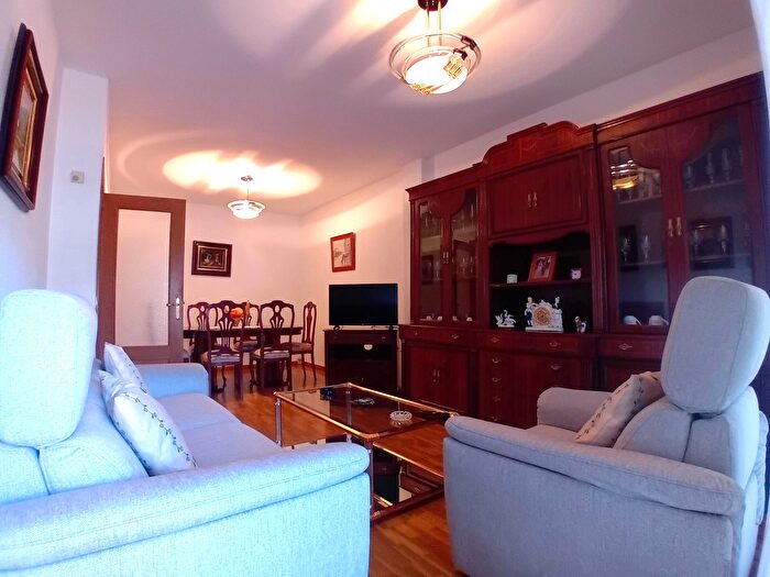 Piso en venta en Ave María, Palencia Capital de 3 habitaciones
