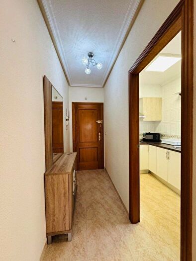 Casas en venta y pisos alquiler - 3