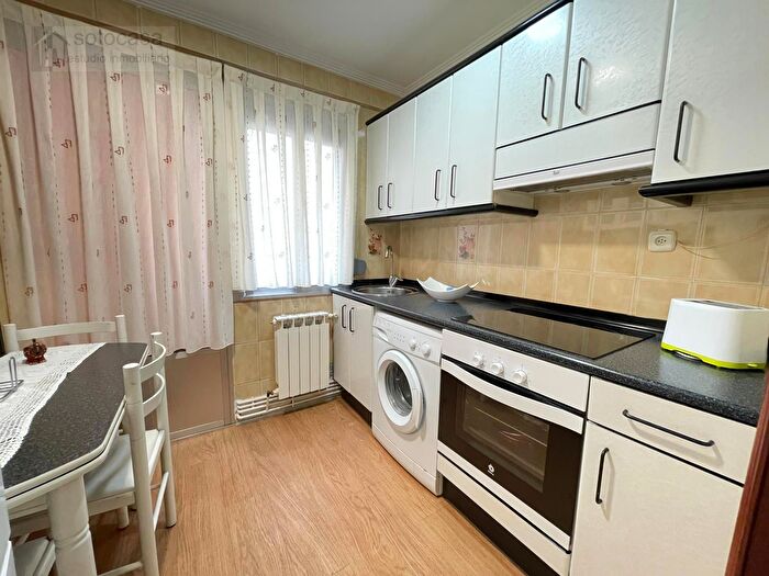 Casas en venta y pisos alquiler - 3