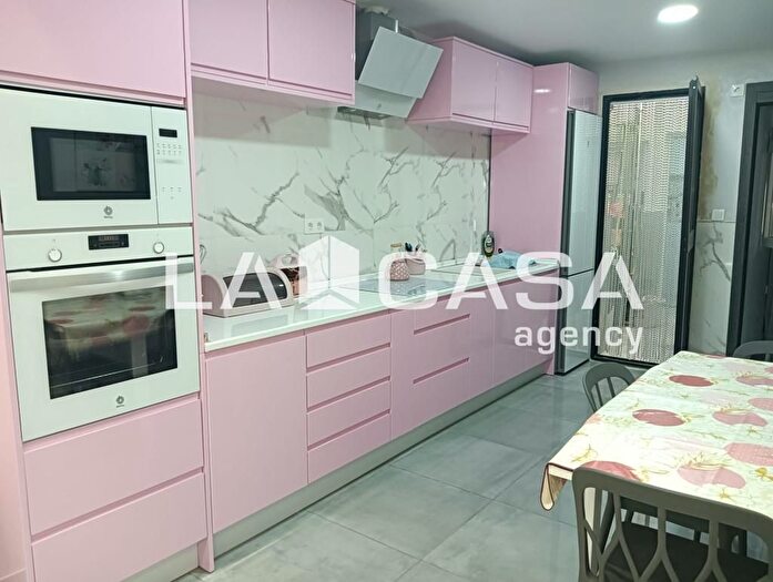 Casas en venta y pisos alquiler - 2