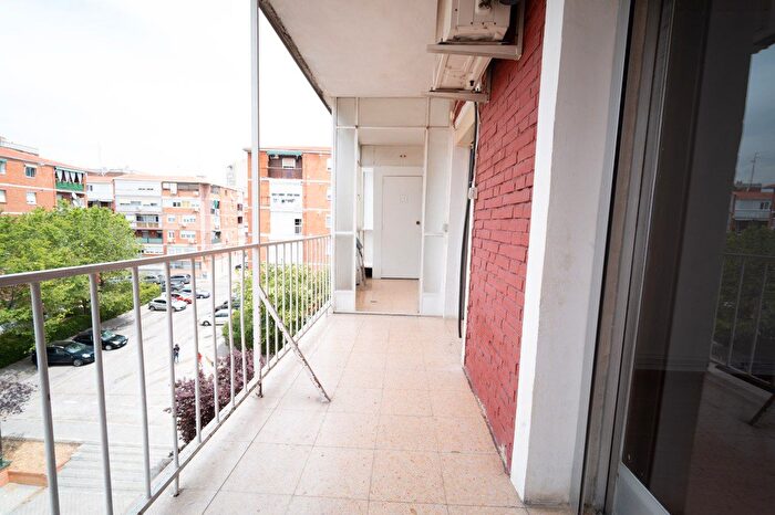 Piso en venta en Latina, Aluche de 2 habitaciones