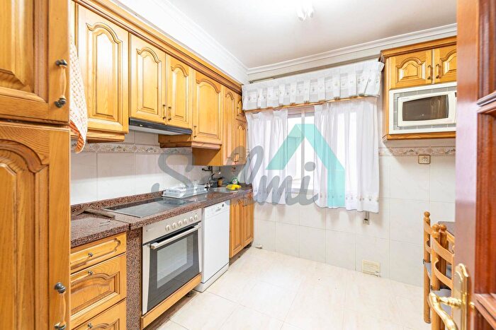 Casas en venta y pisos alquiler - 3