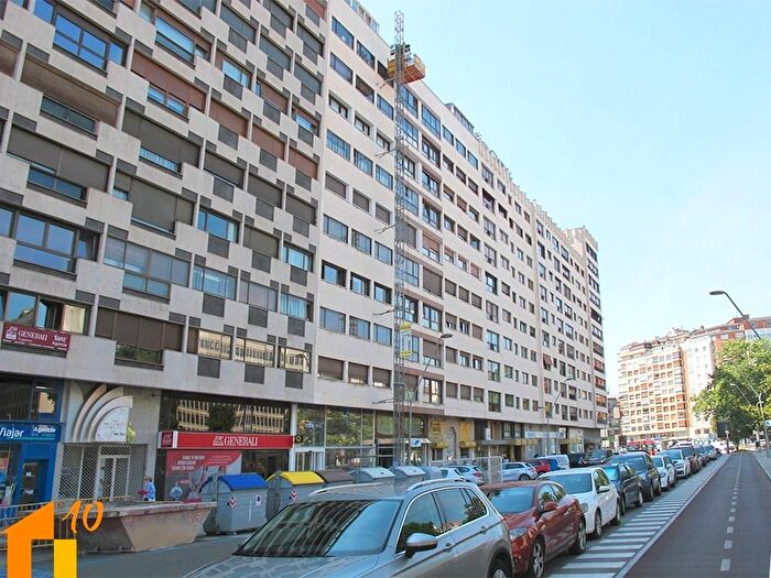 Casas en venta y pisos alquiler - 1