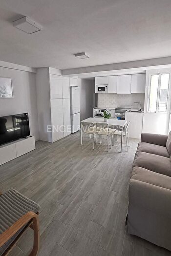 Casas en venta y pisos alquiler - 3
