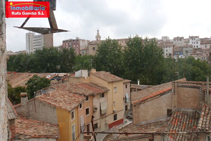 Casas en venta y pisos alquiler - 2