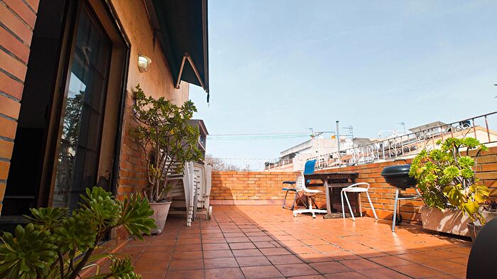Piso en venta en Centre, Ripollet de 4 habitaciones
