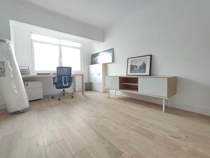 Piso en venta en Galicia, A Coruña de 3 habitaciones