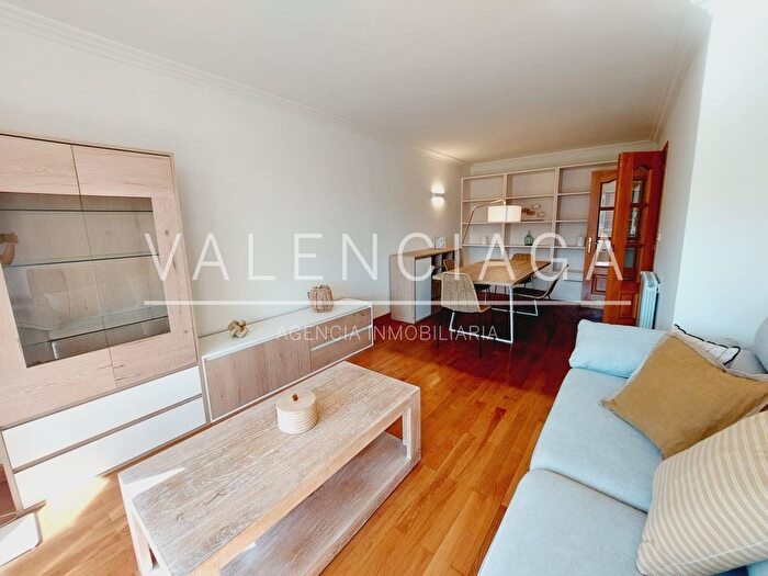 Casas en venta y pisos alquiler - 2