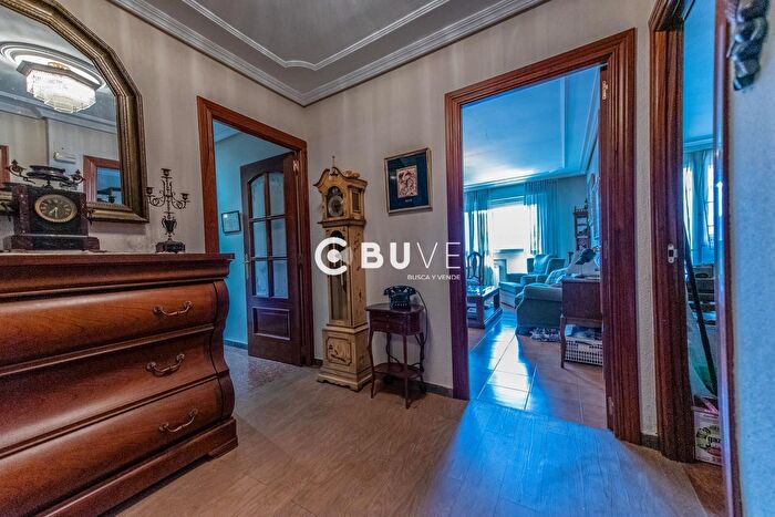 Casas en venta y pisos alquiler - 2