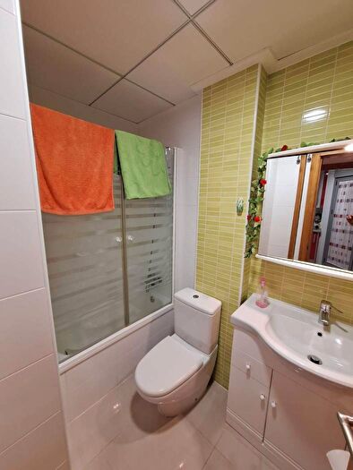 Casas en venta y pisos alquiler - 2