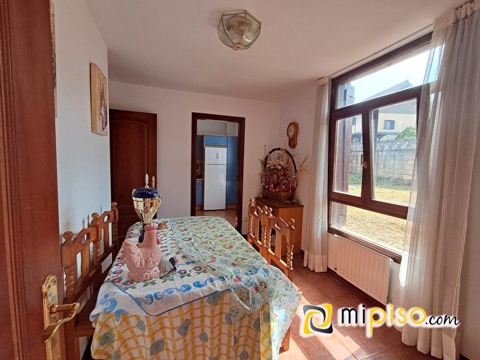 Casas en venta y pisos alquiler - 2