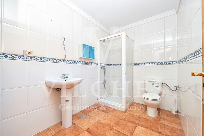 Casas en venta y pisos alquiler - 2