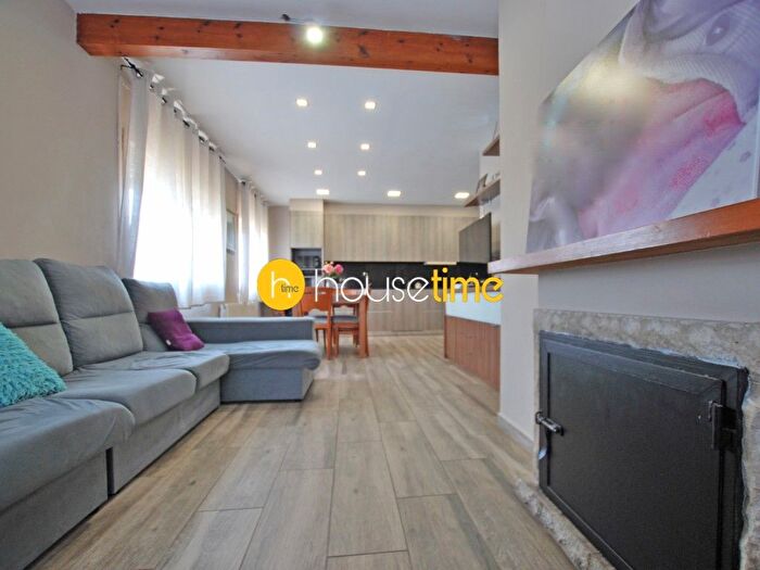 Casas en venta y pisos alquiler - 1