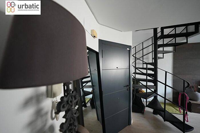 Casas en venta y pisos alquiler - 3