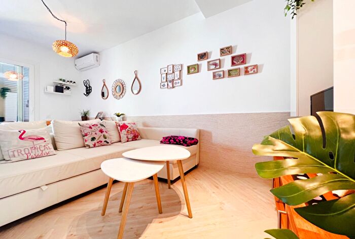 Casas en venta y pisos alquiler - 3