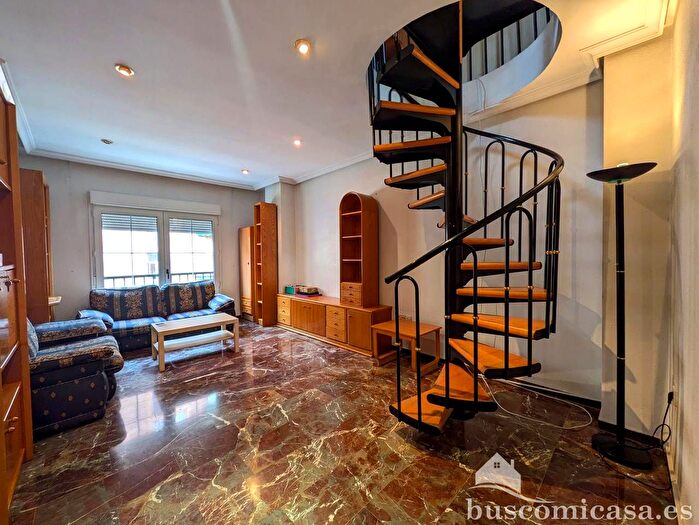 Casas en venta y pisos alquiler - 2