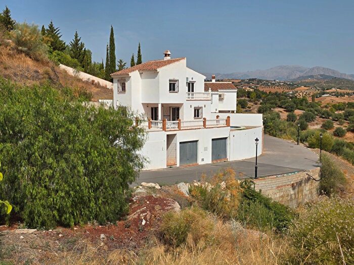 Casa en venta en Viñuela, Málaga de 3 habitaciones