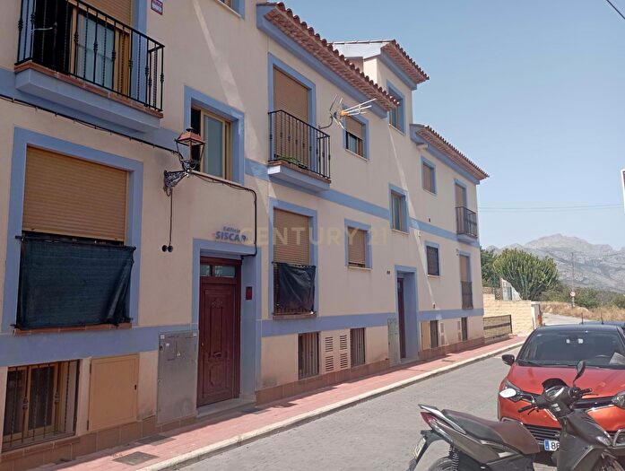 Casas en venta y pisos alquiler - 2