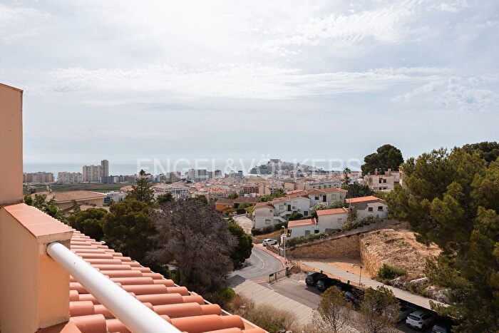 Casas en venta y pisos alquiler - 1