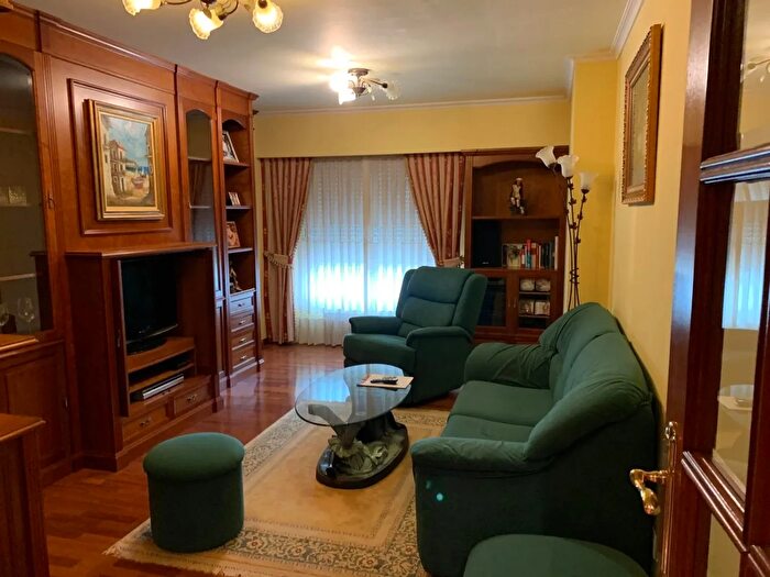 Casa en alquiler en Acea de Ama O Burgo, Culleredo de 3 habitaciones