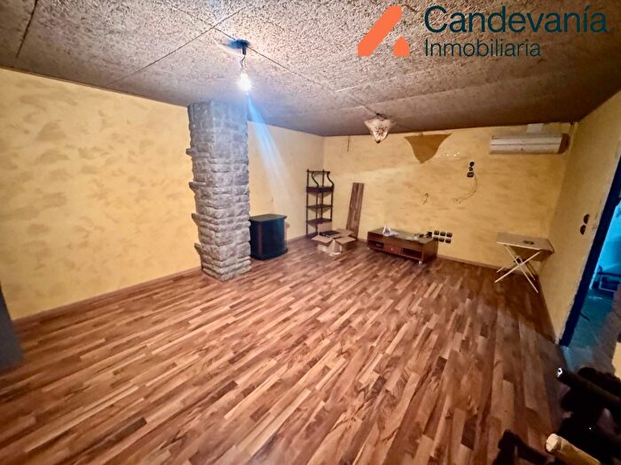 Casas en venta y pisos alquiler - 3