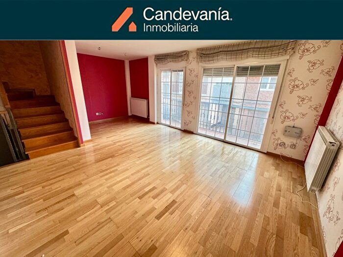 Casas en venta y pisos alquiler - 1