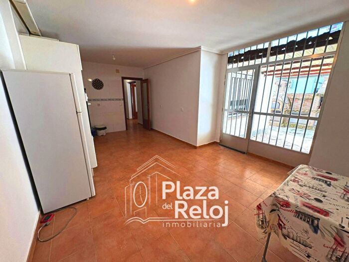Casas en venta y pisos alquiler - 2