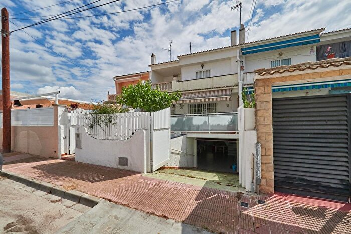 Casas en venta y pisos alquiler - 1