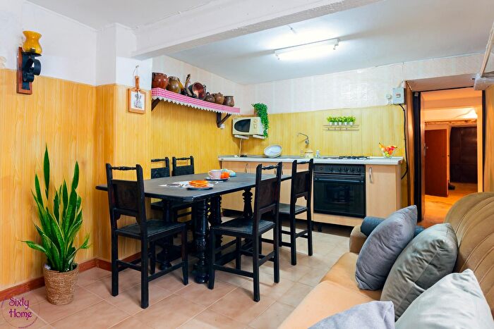 Casa en venta en Sangarrén, Huesca de 4 habitaciones