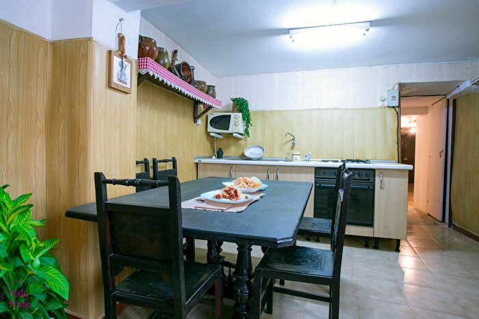 Casas en venta y pisos alquiler - 2