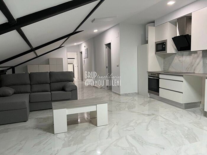 Casas en venta y pisos alquiler - 1
