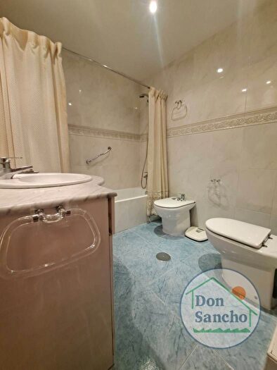 Casas en venta y pisos alquiler - 3