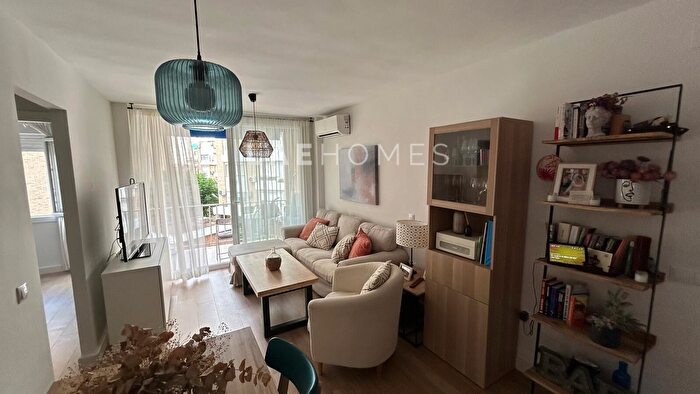 Casas en venta y pisos alquiler - 2