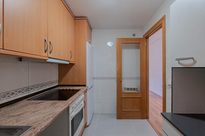 Casas en venta y pisos alquiler - 2