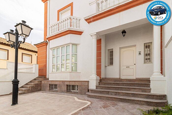 Casas en venta y pisos alquiler - 1