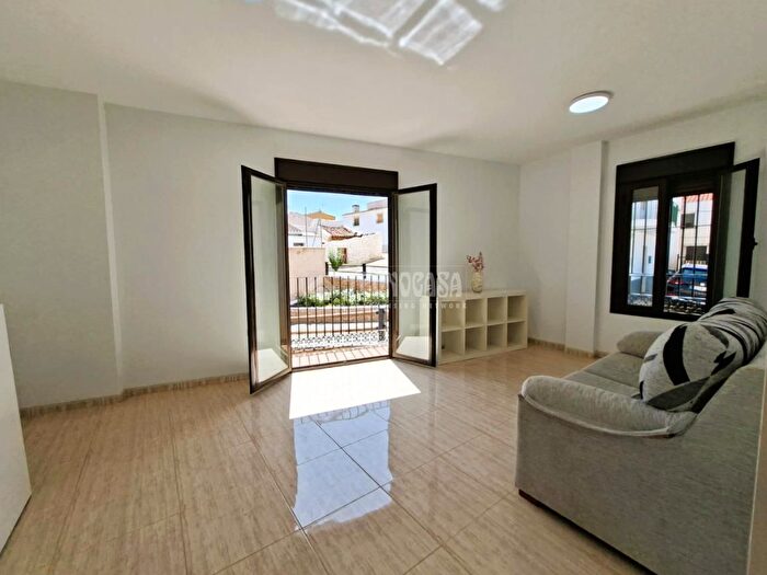 Casas en venta y pisos alquiler - 3